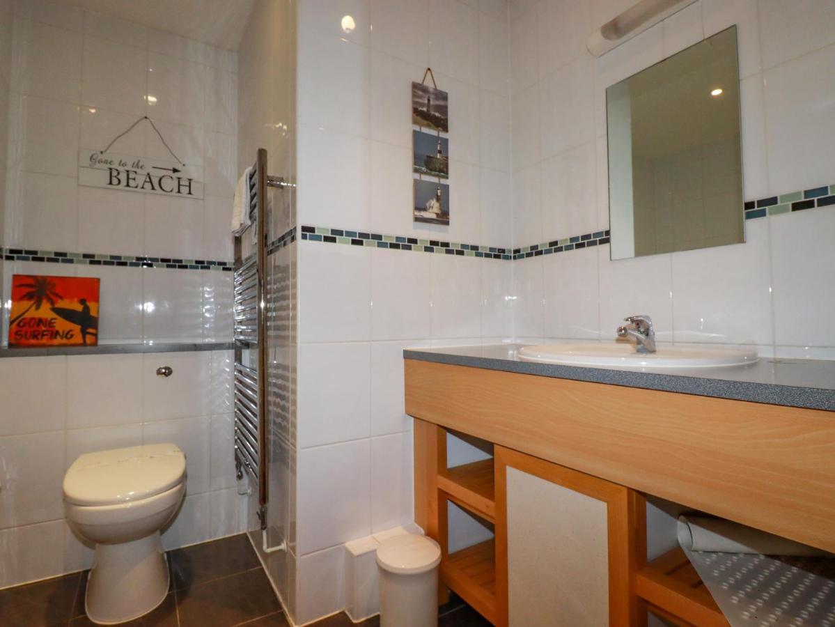 47 Bredon Court Apartment